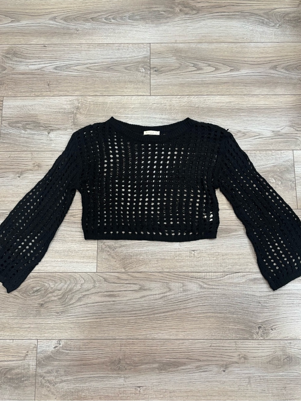 ILLA ILLA Black Open Knit Cropped Sweater Long Sleeve Size S